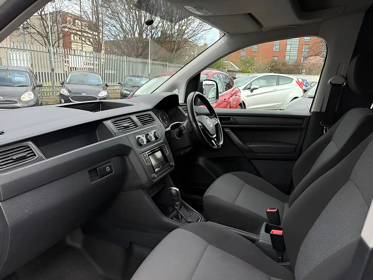 Used 2019 Volkswagen Caddy C20 Startline White - Interior and Exterior details 9