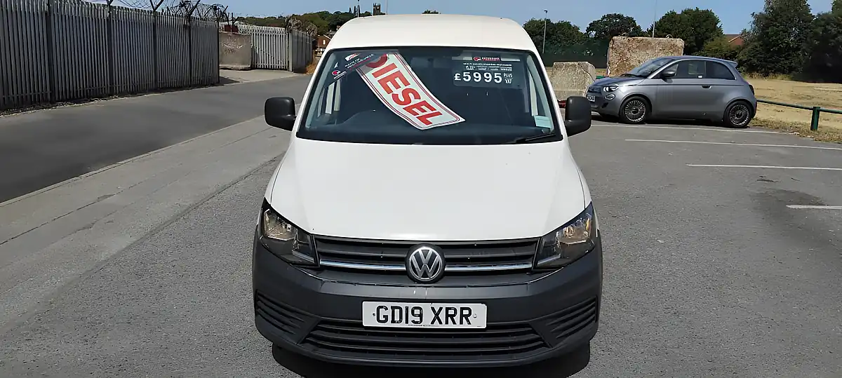 Used 2019 Volkswagen Caddy C20 Startline White - Interior and Exterior details 7