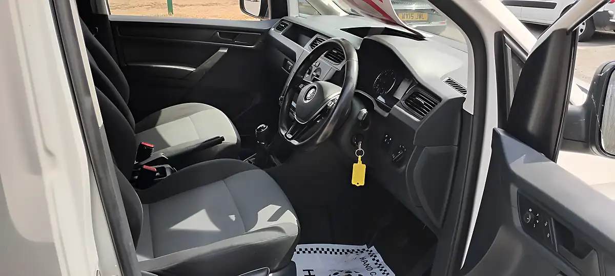 Used 2019 Volkswagen Caddy C20 Startline White - Interior and Exterior details 9