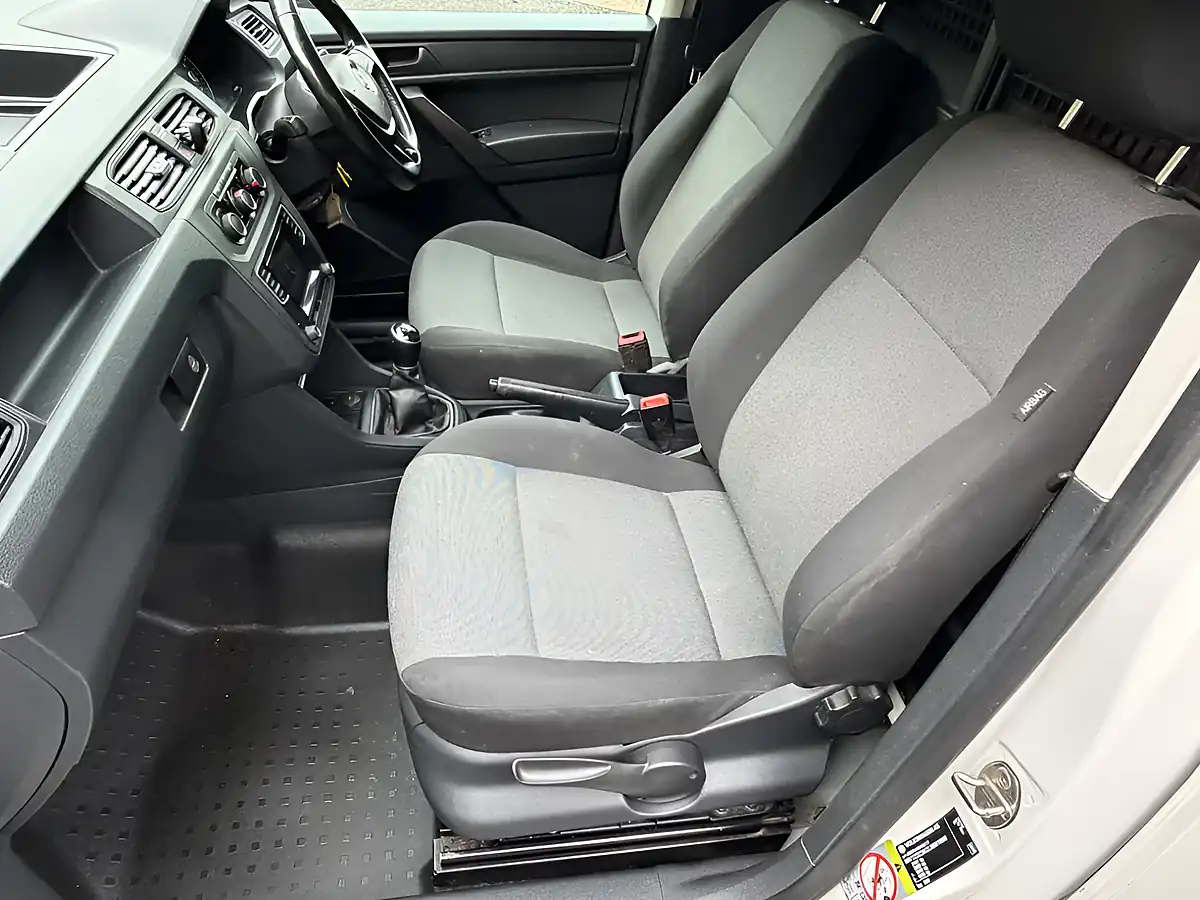 Used 2019 Volkswagen Caddy C20 Trendline Swb White - Interior and Exterior details 11