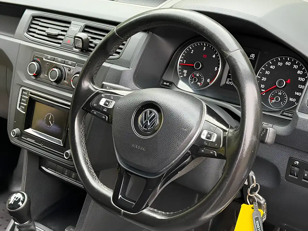Used 2019 Volkswagen Caddy C20 Trendline Swb White - Interior and Exterior details 12