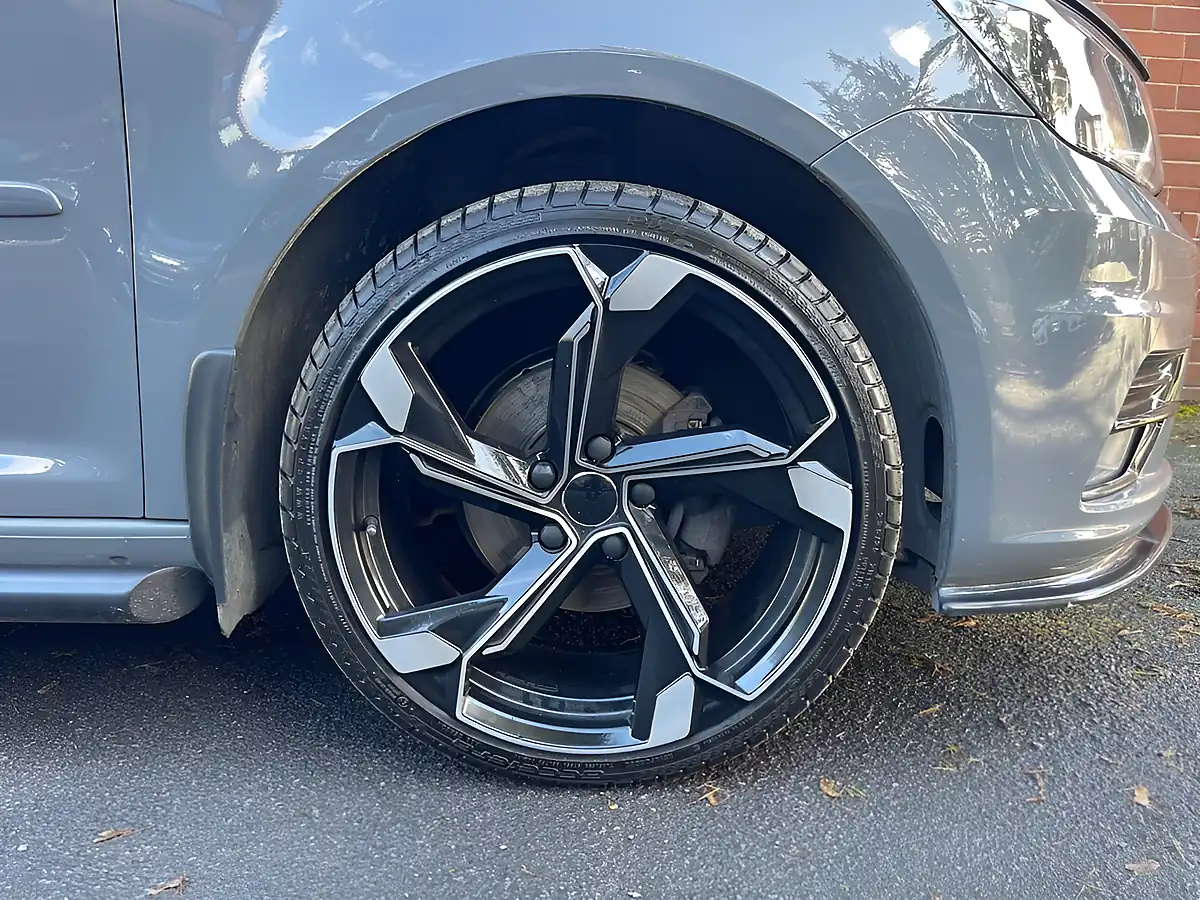 Used 2019 Volkswagen Caddy Highline Grey - Interior and Exterior details 2