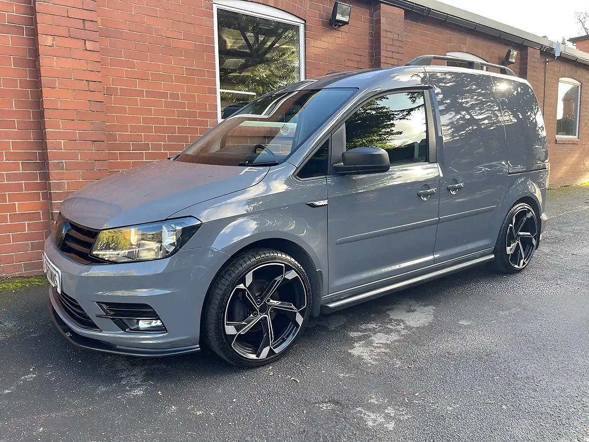 Used 2019 Volkswagen Caddy Highline Grey - Interior and Exterior details 9