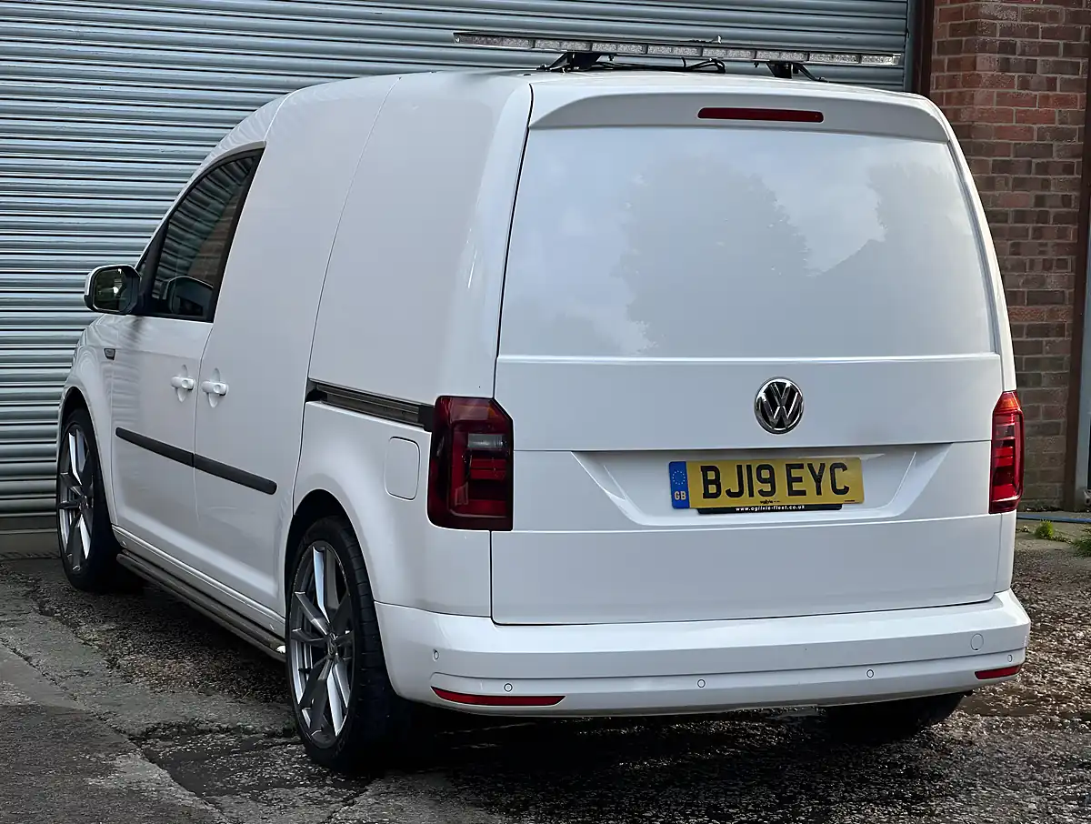 Used 2019 Volkswagen Caddy Highline White - Interior and Exterior details 20
