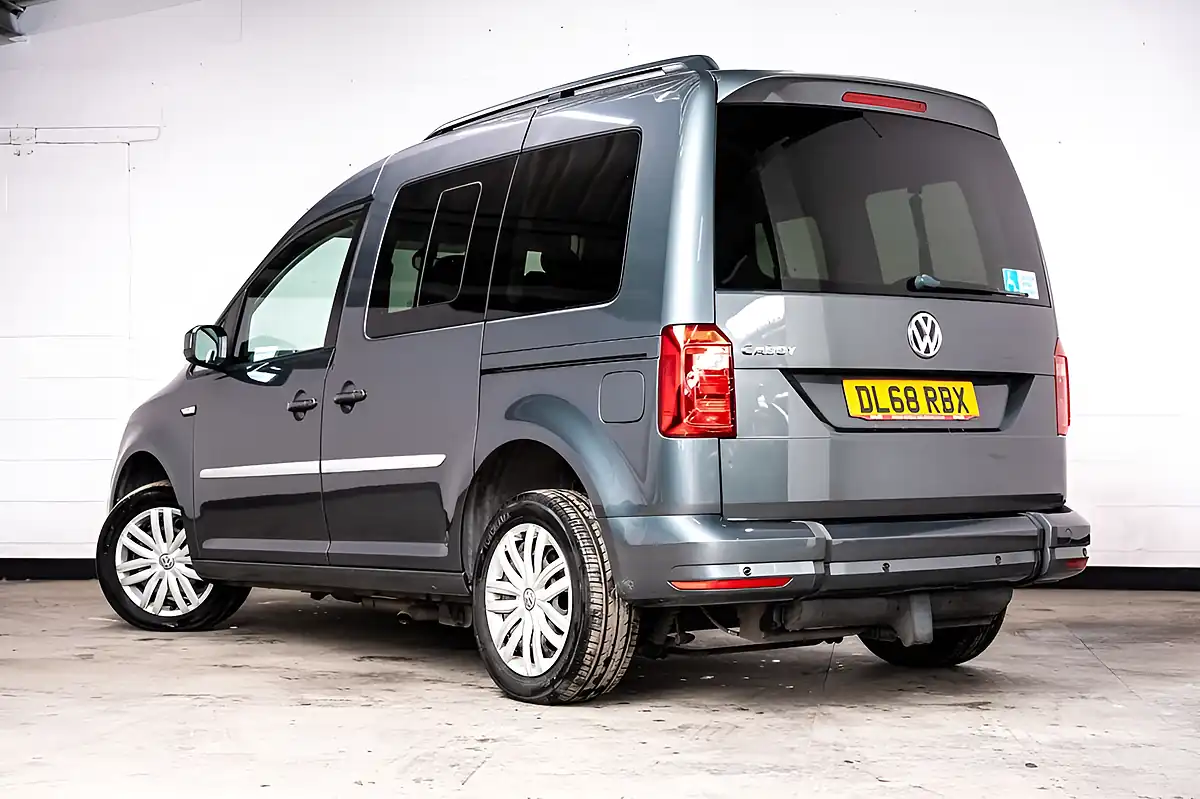 Used 2019 Volkswagen Caddy Life Life Indium Grey - Interior and Exterior details 3
