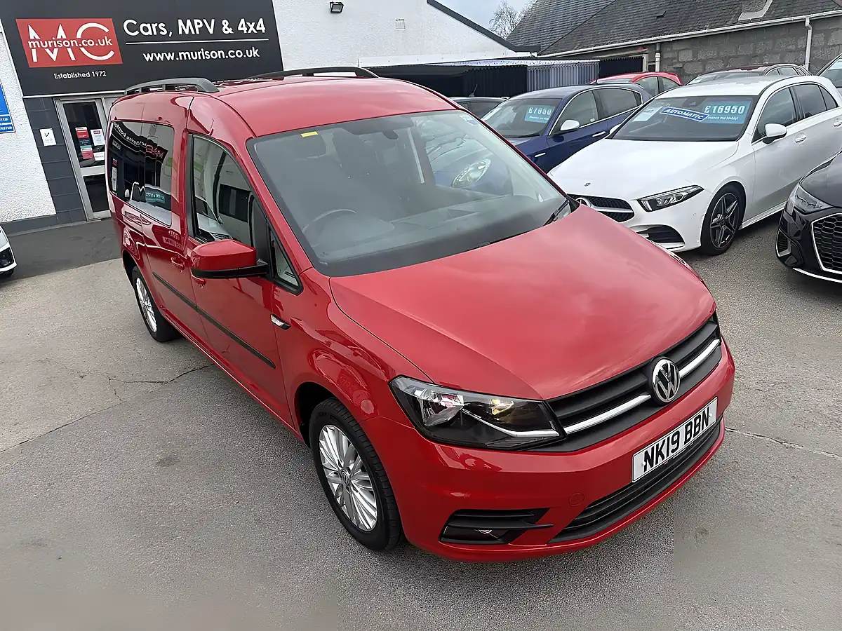 Used 2019 Volkswagen Caddy Maxi C20 Maxi Red - Interior and Exterior details 10