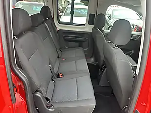 Used 2019 Volkswagen Caddy Maxi C20 Maxi Red - Interior and Exterior details 19