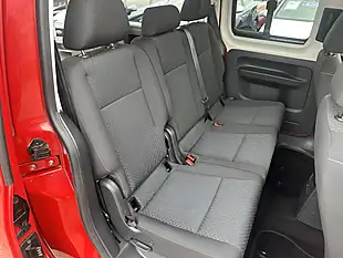 Used 2019 Volkswagen Caddy Maxi C20 Maxi Red - Interior and Exterior details 20
