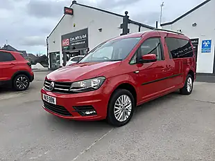 Used 2019 Volkswagen Caddy Maxi C20 Maxi Red - Interior and Exterior details 4