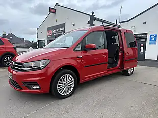Used 2019 Volkswagen Caddy Maxi C20 Maxi Red - Interior and Exterior details 7