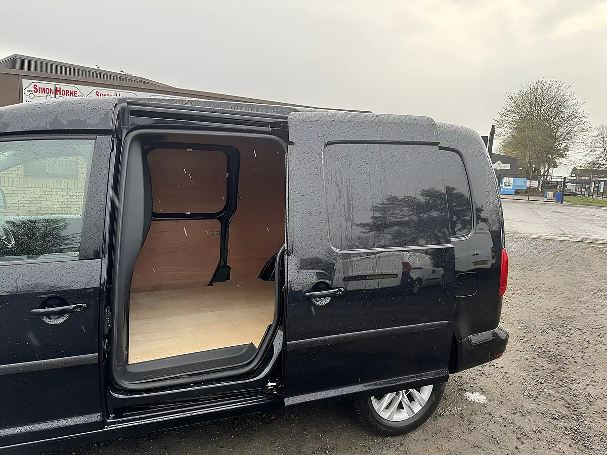 Used 2019 Volkswagen Caddy Maxi Highline - Interior and Exterior details 15