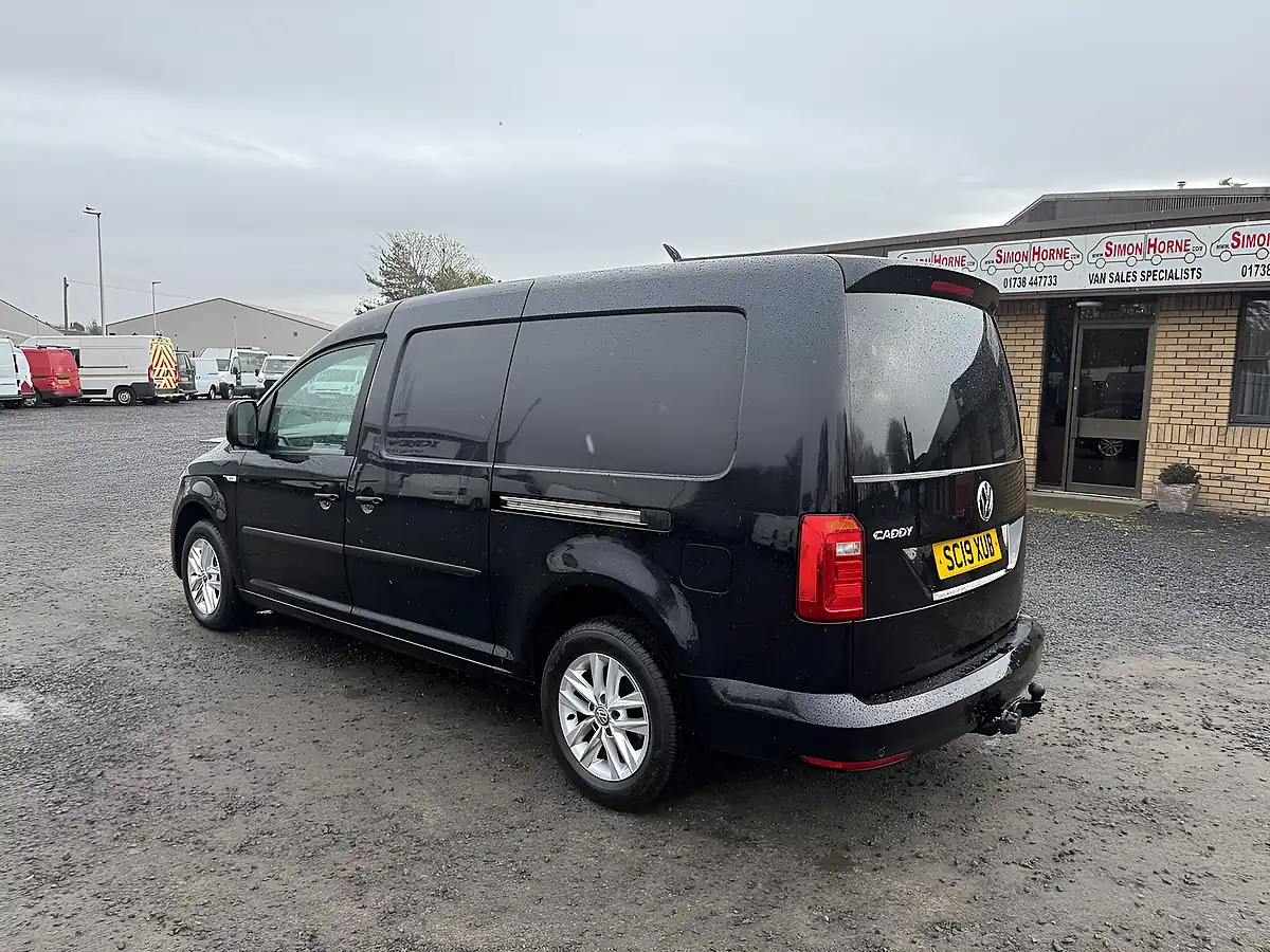 Used 2019 Volkswagen Caddy Maxi Highline - Interior and Exterior details 8
