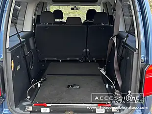 Used 2019 Volkswagen Caddy Maxi Life Blue - Interior and Exterior details 11