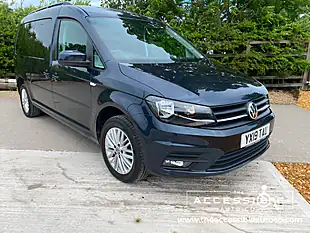 Used 2019 Volkswagen Caddy Maxi Life Blue - Interior and Exterior details 2