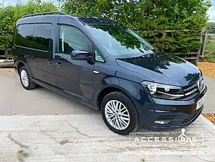 Used 2019 Volkswagen Caddy Maxi Life Blue - Interior and Exterior details 3