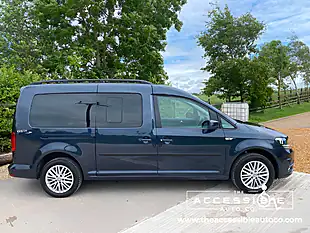 Used 2019 Volkswagen Caddy Maxi Life Blue - Interior and Exterior details 5