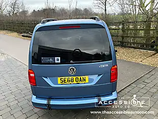 Used 2019 Volkswagen Caddy Maxi Life C20 Blue - Interior and Exterior details 10