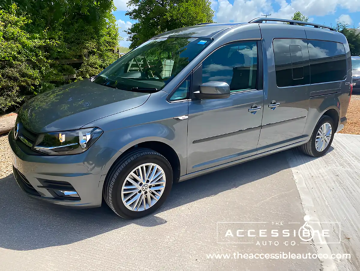 Used 2019 Volkswagen Caddy Maxi Life Grey - Interior and Exterior details 2