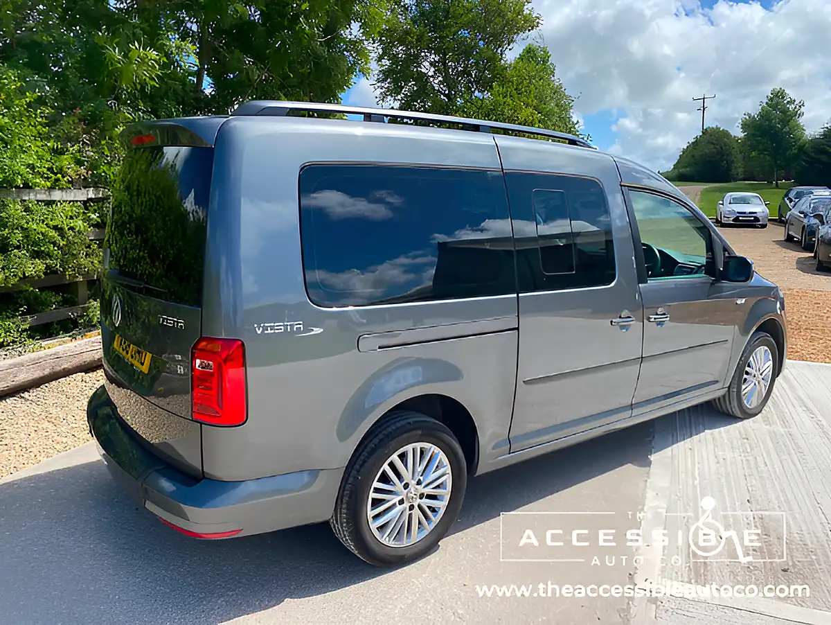 Used 2019 Volkswagen Caddy Maxi Life Grey - Interior and Exterior details 5