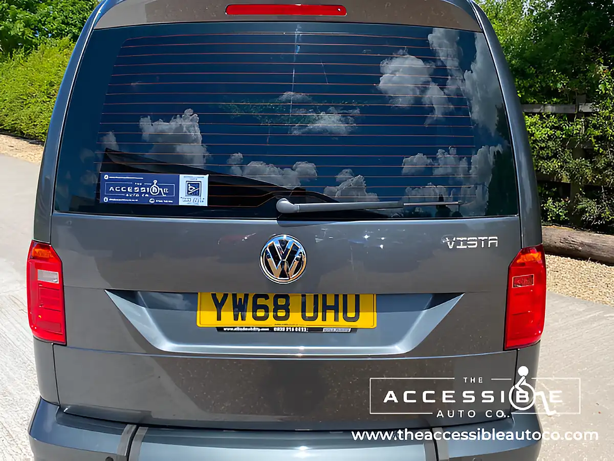 Used 2019 Volkswagen Caddy Maxi Life Grey - Interior and Exterior details 9
