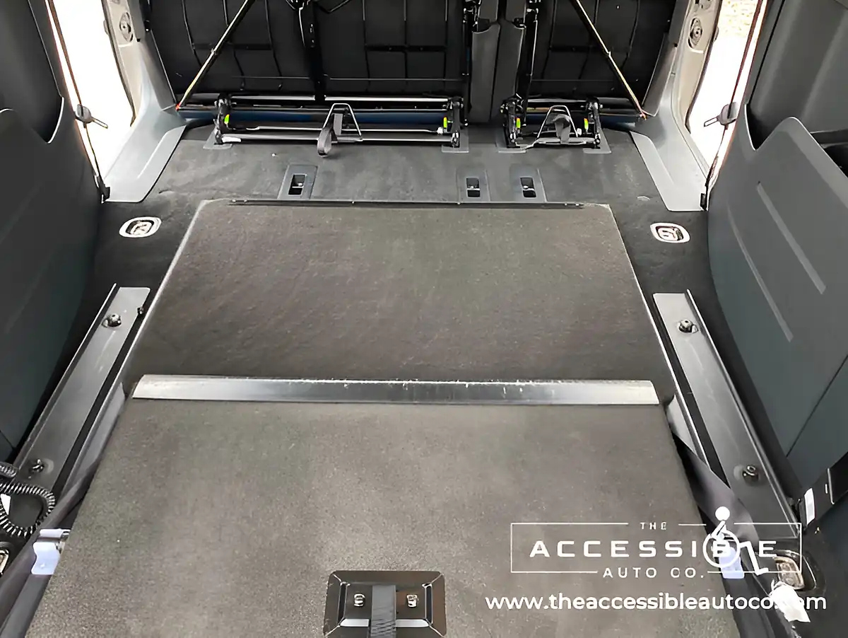 Used 2019 Volkswagen Caddy Maxi Life Grey - Interior and Exterior details 12