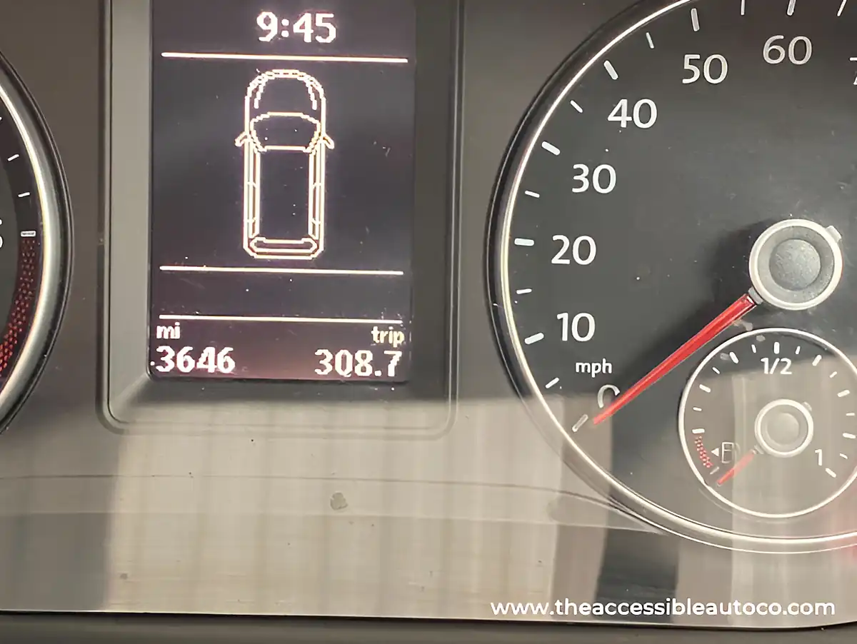 Used 2019 Volkswagen Caddy Maxi Life Grey - Interior and Exterior details 18