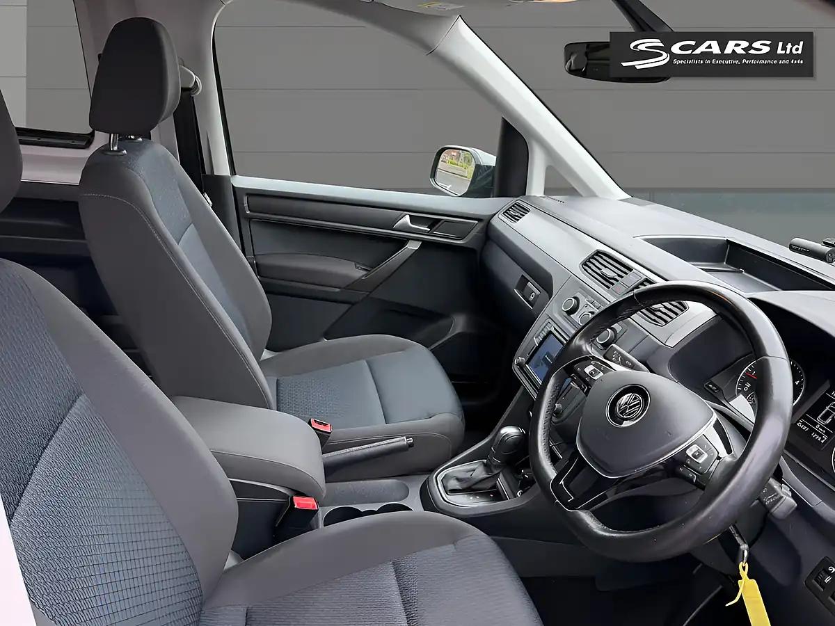 Used 2019 Volkswagen Caddy Maxi Life Grey - Interior and Exterior details 10