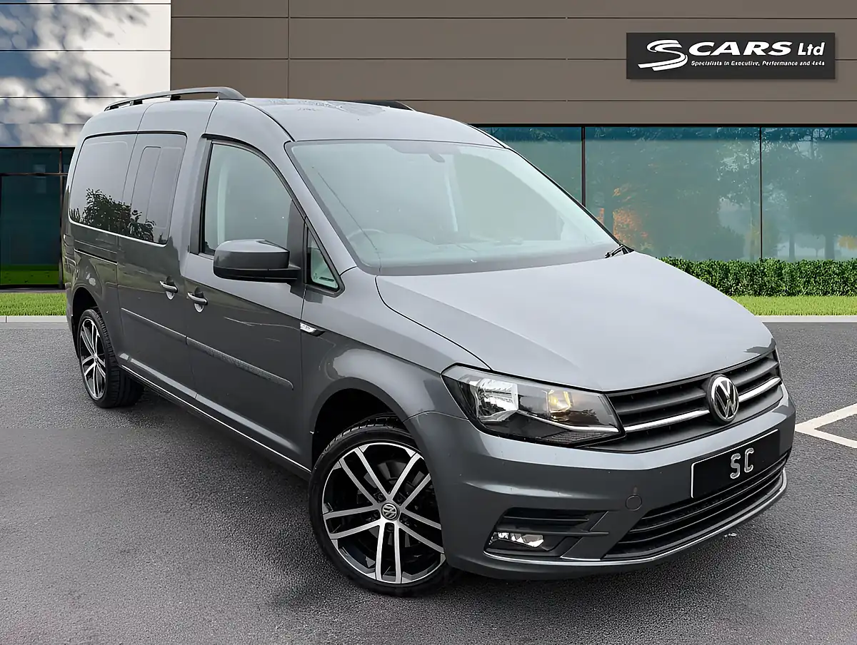 Used 2019 Volkswagen Caddy Maxi Life Grey - Interior and Exterior details 14