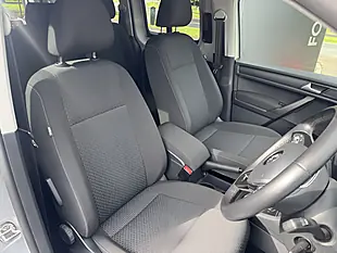 Used 2019 Volkswagen Caddy Maxi Life Silver - Interior and Exterior details 5