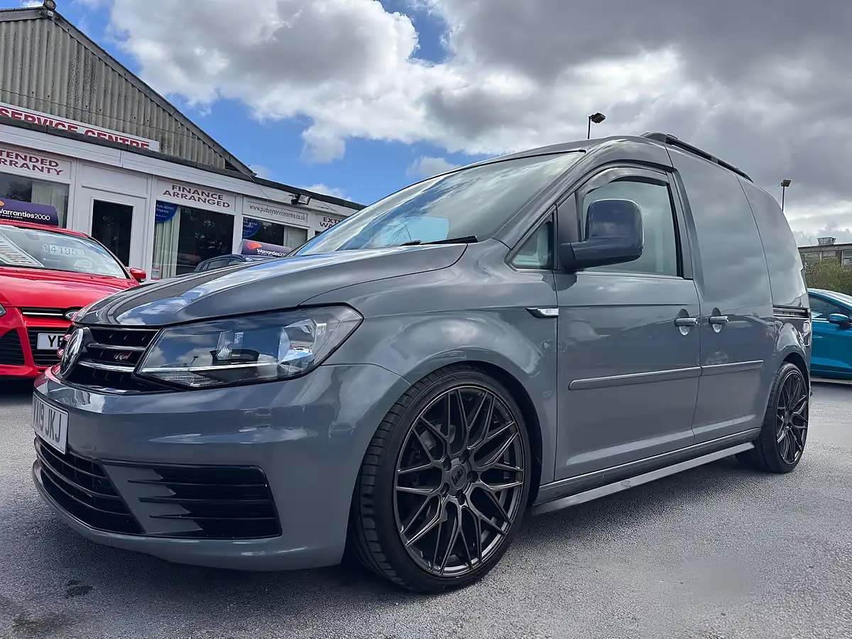 Used 2019 Volkswagen Caddy Startline Indium Grey - Interior and Exterior details 17