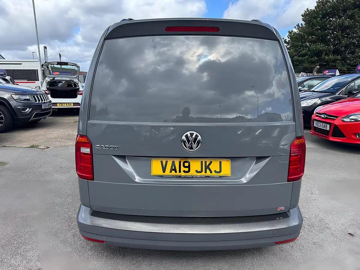 Used 2019 Volkswagen Caddy Startline Indium Grey - Interior and Exterior details 8