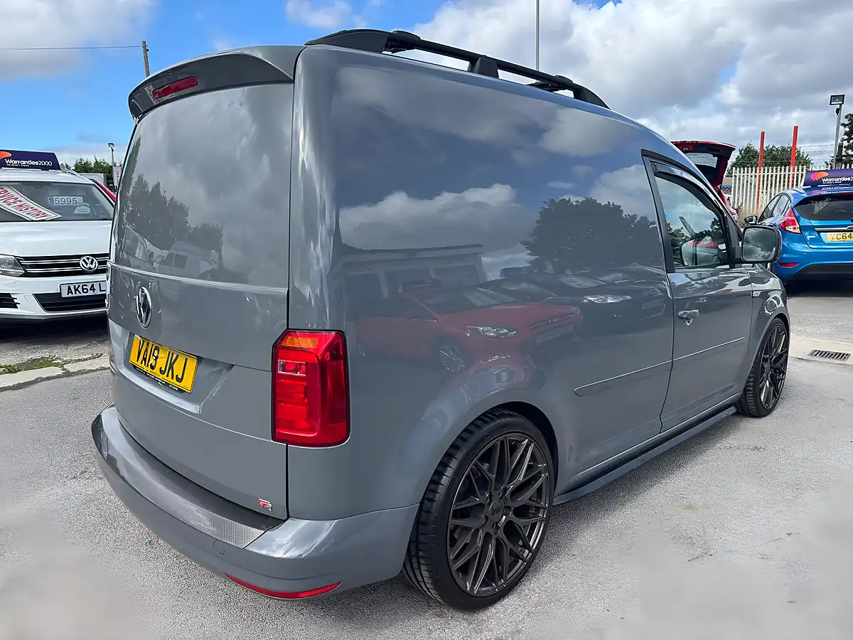 Used 2019 Volkswagen Caddy Startline Indium Grey - Interior and Exterior details 9