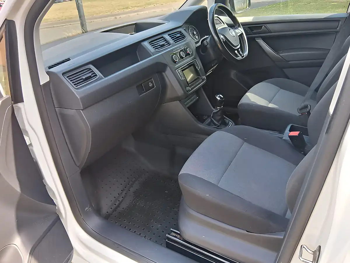 Used 2019 Volkswagen Caddy Startline White - Interior and Exterior details 11