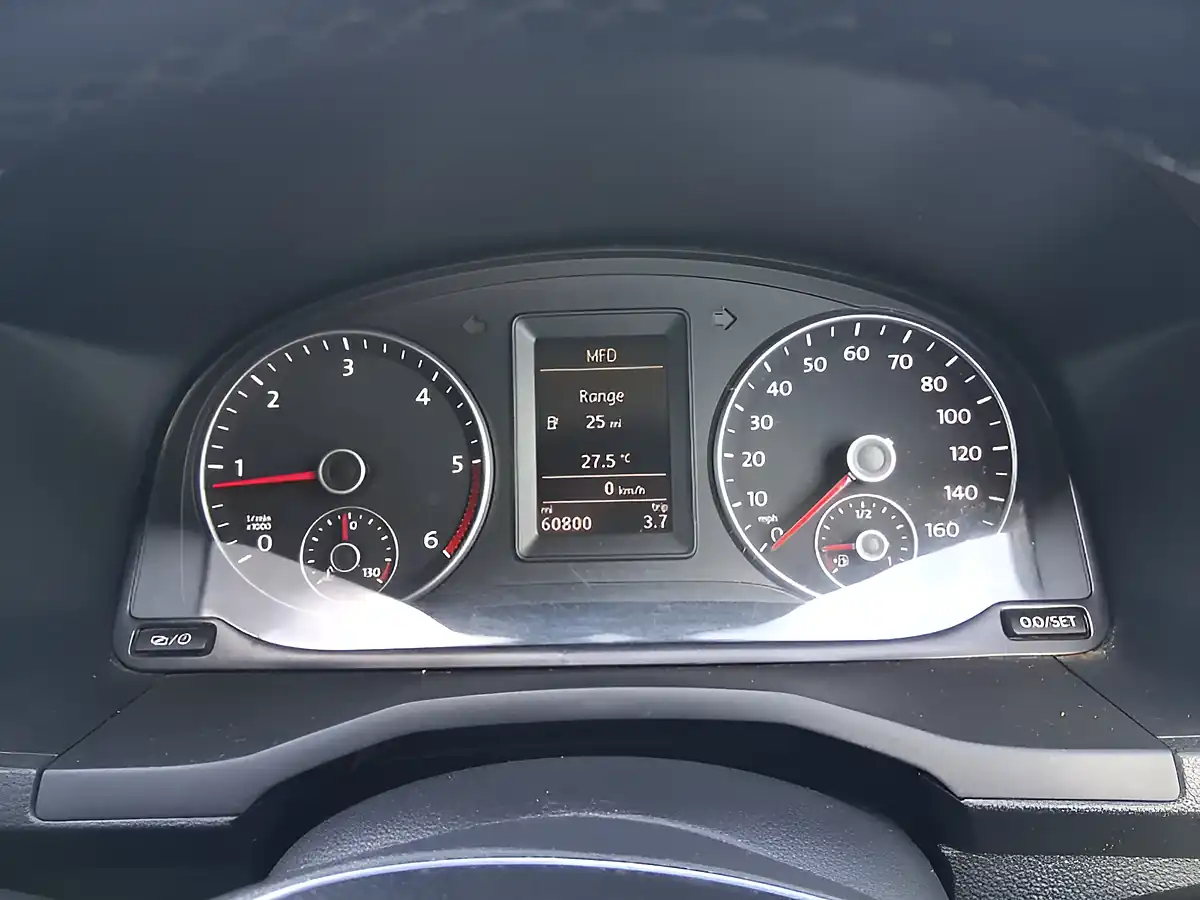 Used 2019 Volkswagen Caddy Startline White - Interior and Exterior details 12
