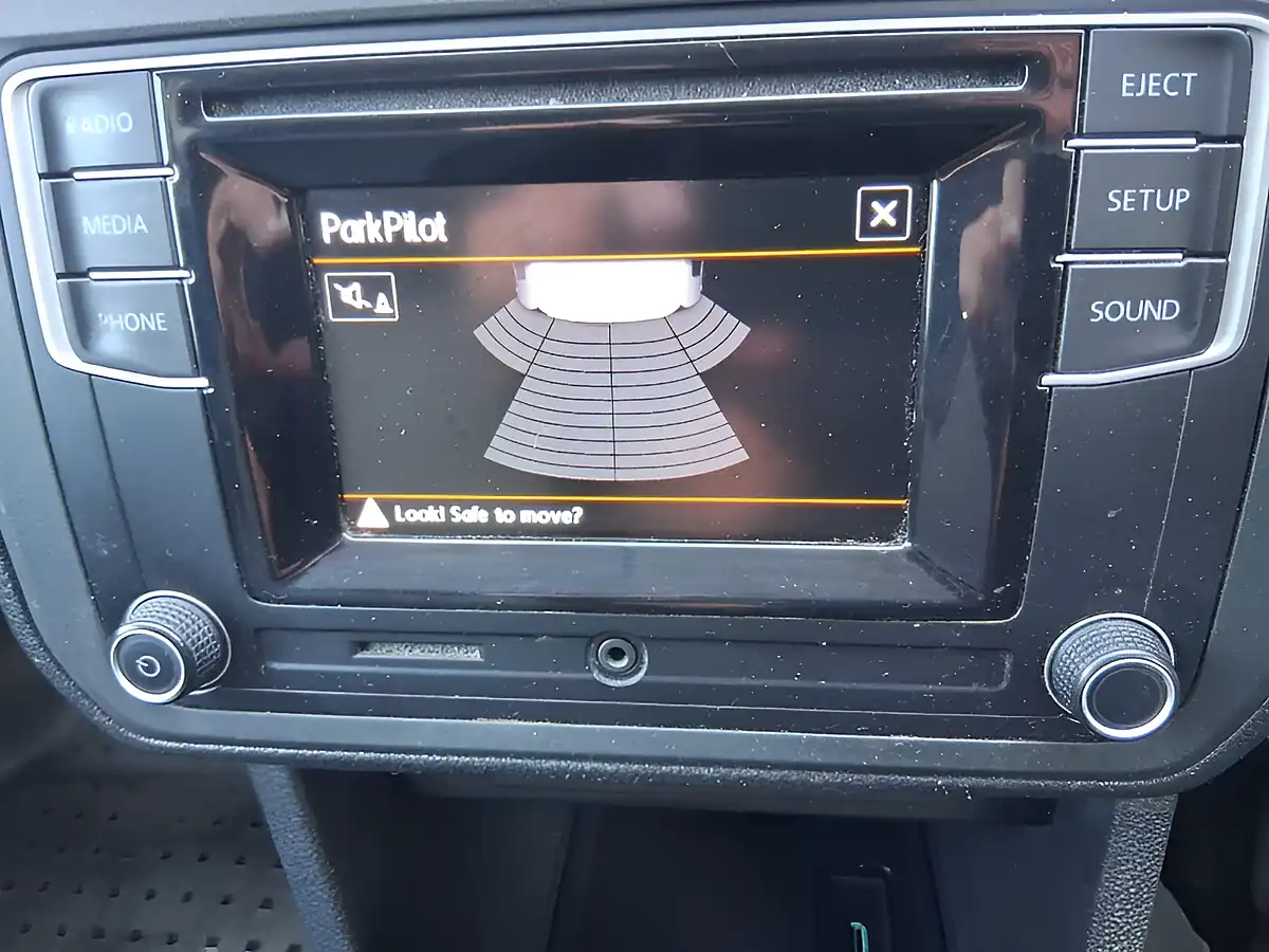 Used 2019 Volkswagen Caddy Startline White - Interior and Exterior details 14