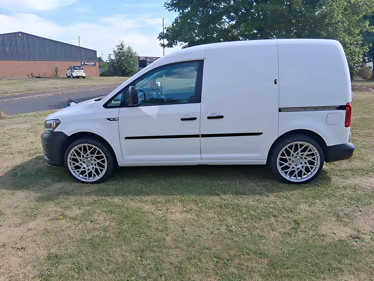 Used 2019 Volkswagen Caddy Startline White - Interior and Exterior details 2