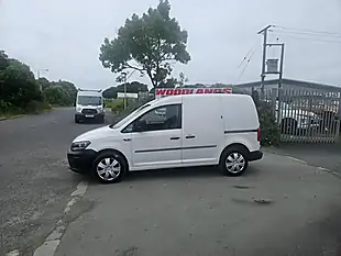 Used 2019 Volkswagen Caddy Stratline White - Interior and Exterior details 5