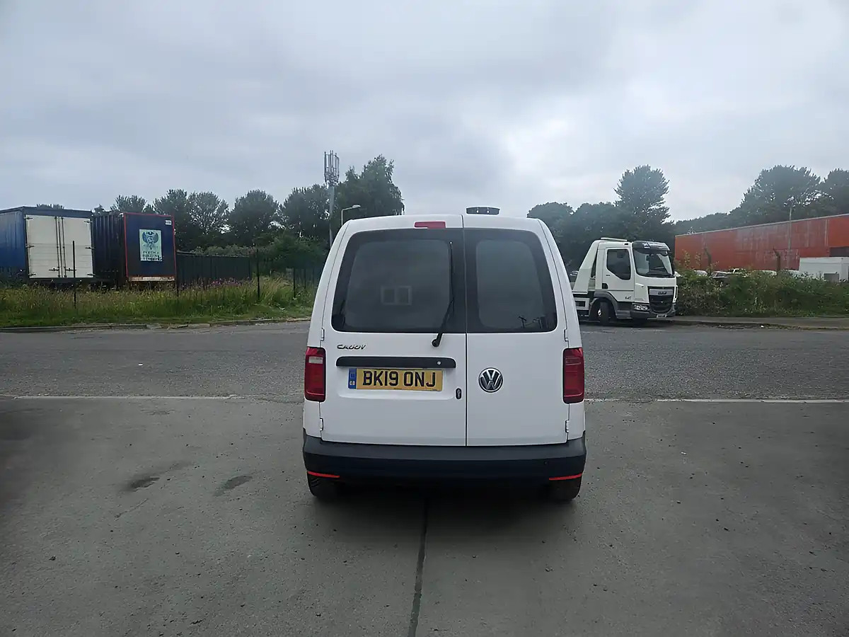 Used 2019 Volkswagen Caddy Stratline White - Interior and Exterior details 7