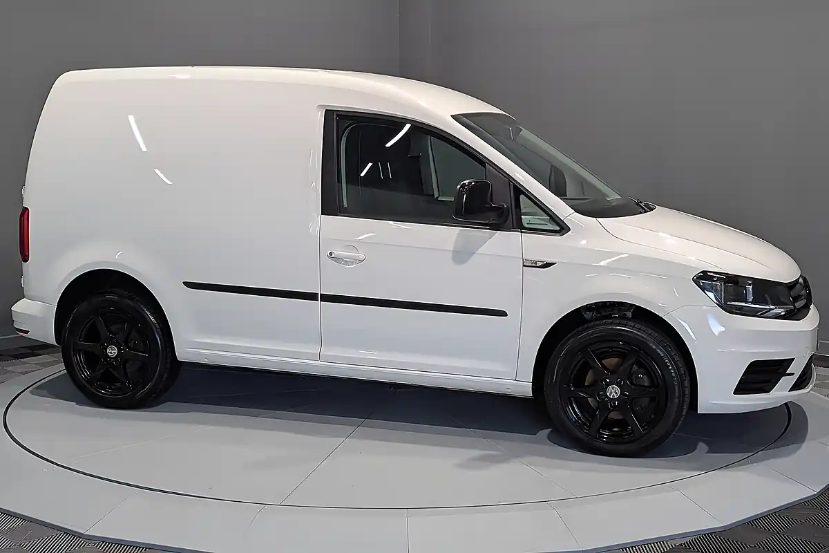 Used 2019 Volkswagen Caddy Trendline White - Interior and Exterior details 11