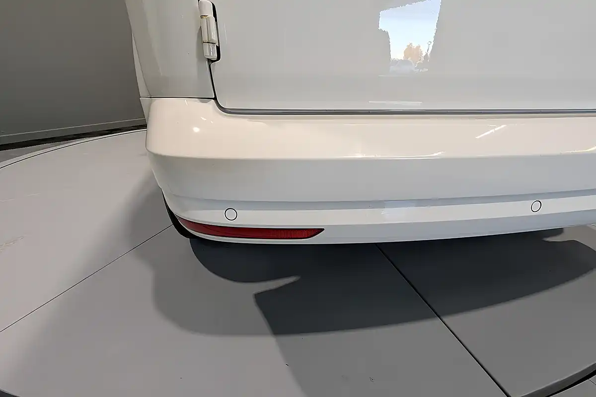 Used 2019 Volkswagen Caddy Trendline White - Interior and Exterior details 17