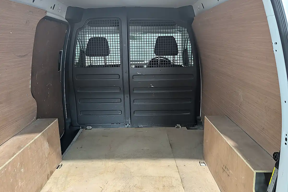 Used 2019 Volkswagen Caddy Trendline White - Interior and Exterior details 3
