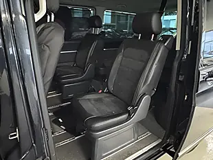 Used 2019 Volkswagen Caravelle Executive Blue - Interior and Exterior details 16