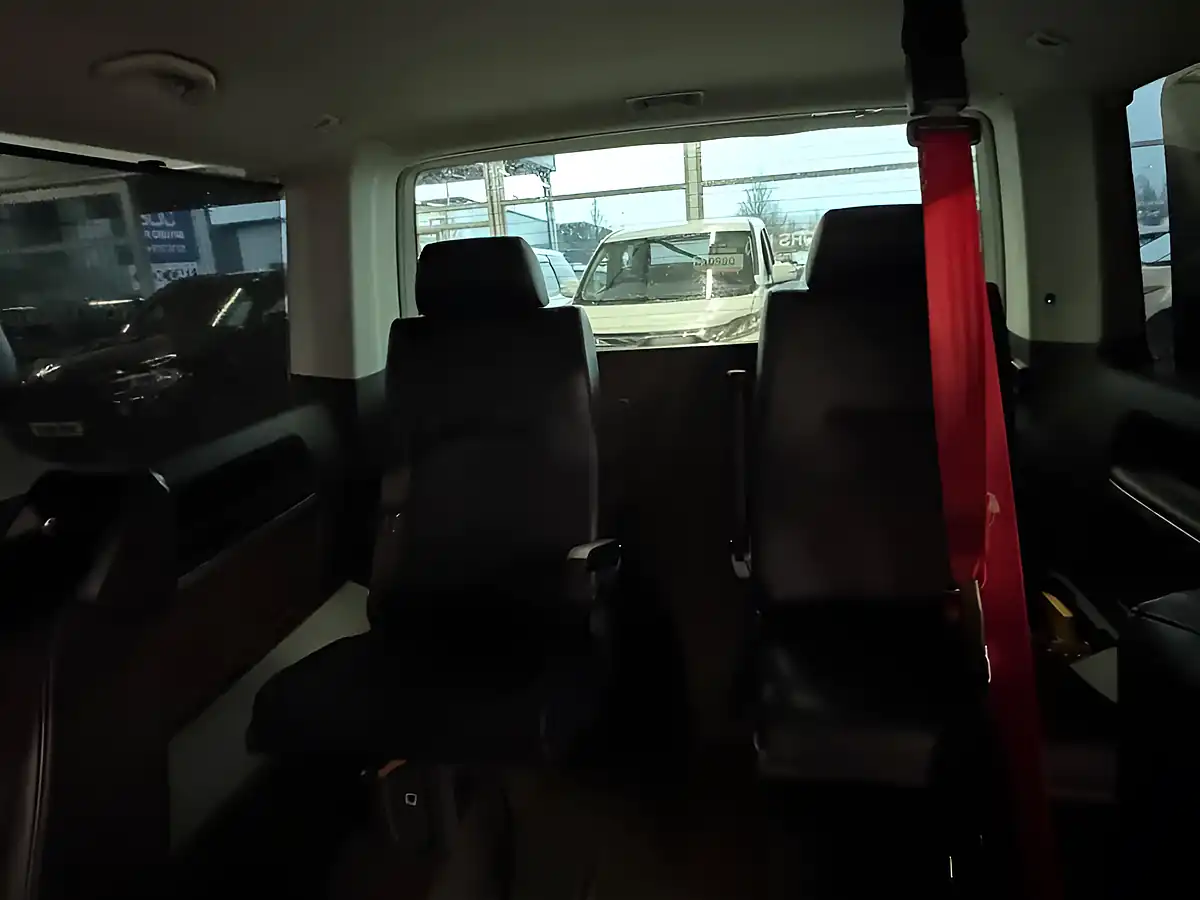 Used 2019 Volkswagen Caravelle Executive Blue - Interior and Exterior details 20