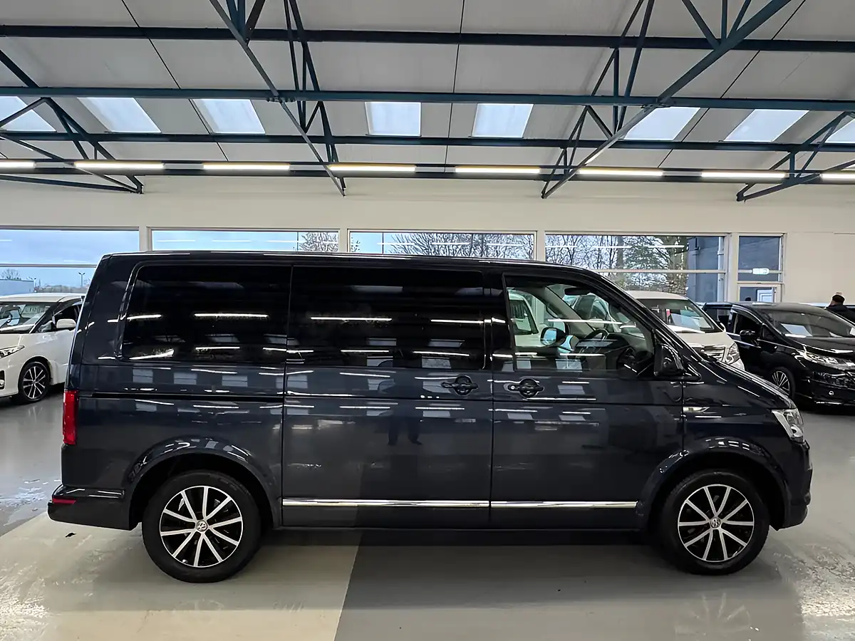 Used 2019 Volkswagen Caravelle Executive Blue - Interior and Exterior details 6