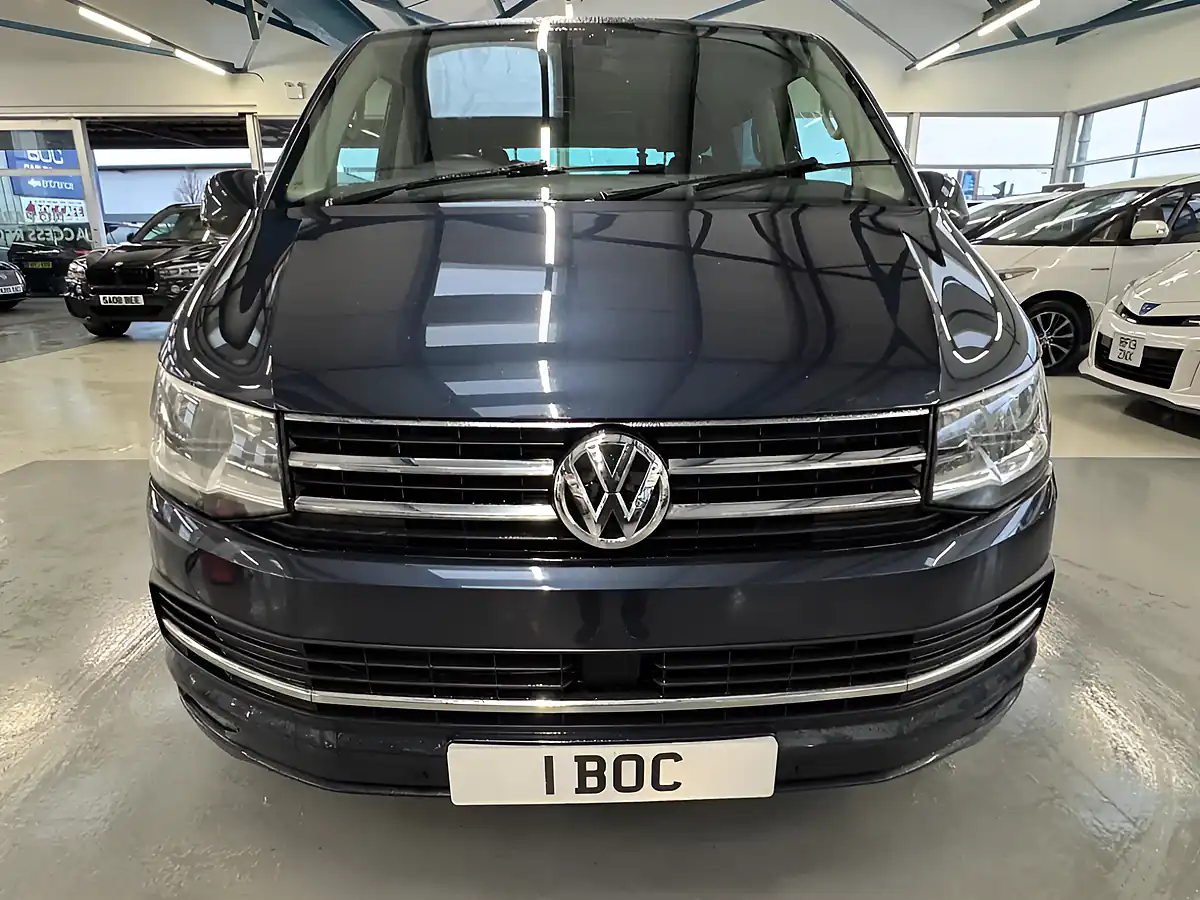 Used 2019 Volkswagen Caravelle Executive Blue - Interior and Exterior details 8