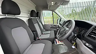 Used 2019 Volkswagen Crafter Startline White - Interior and Exterior details 16