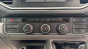 Used 2019 Volkswagen Crafter Startline White - Interior and Exterior details 20