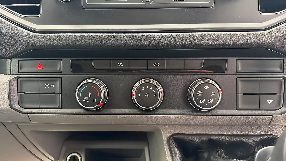 Used 2019 Volkswagen Crafter Startline White - Interior and Exterior details 20
