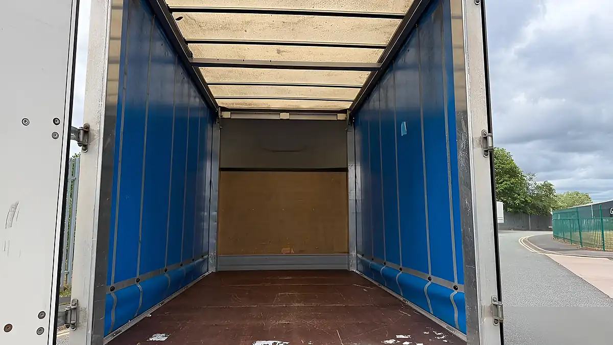 Used 2019 Volkswagen Crafter Startline White - Interior and Exterior details 7