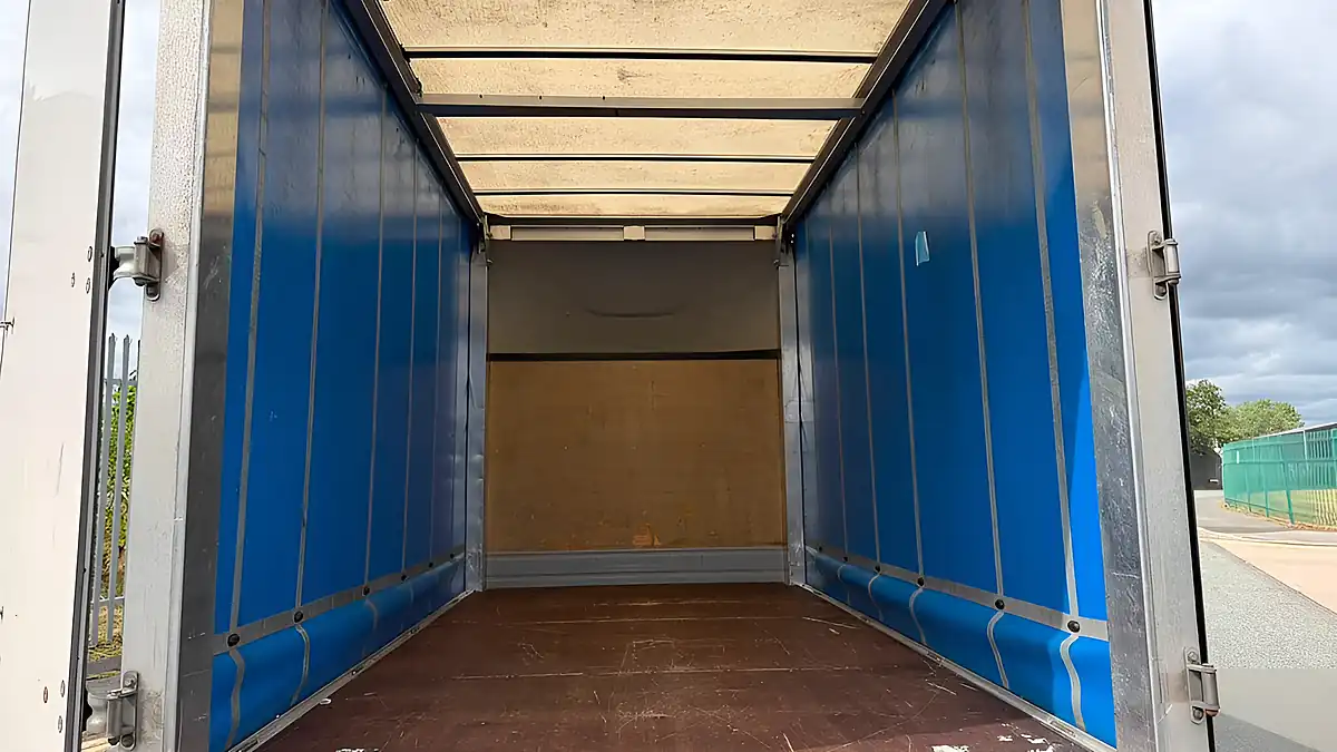 Used 2019 Volkswagen Crafter Startline White - Interior and Exterior details 9